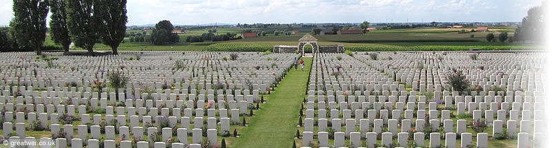 tyne-cot-to-ypres-800.jpg