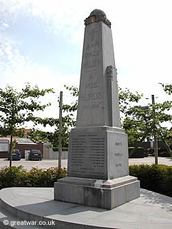 War Memorial in Zandvoorde village.